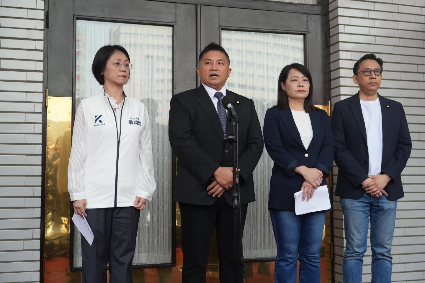 藍委吳宗憲會後解釋,封殺大法官原因。陳卓邦攝