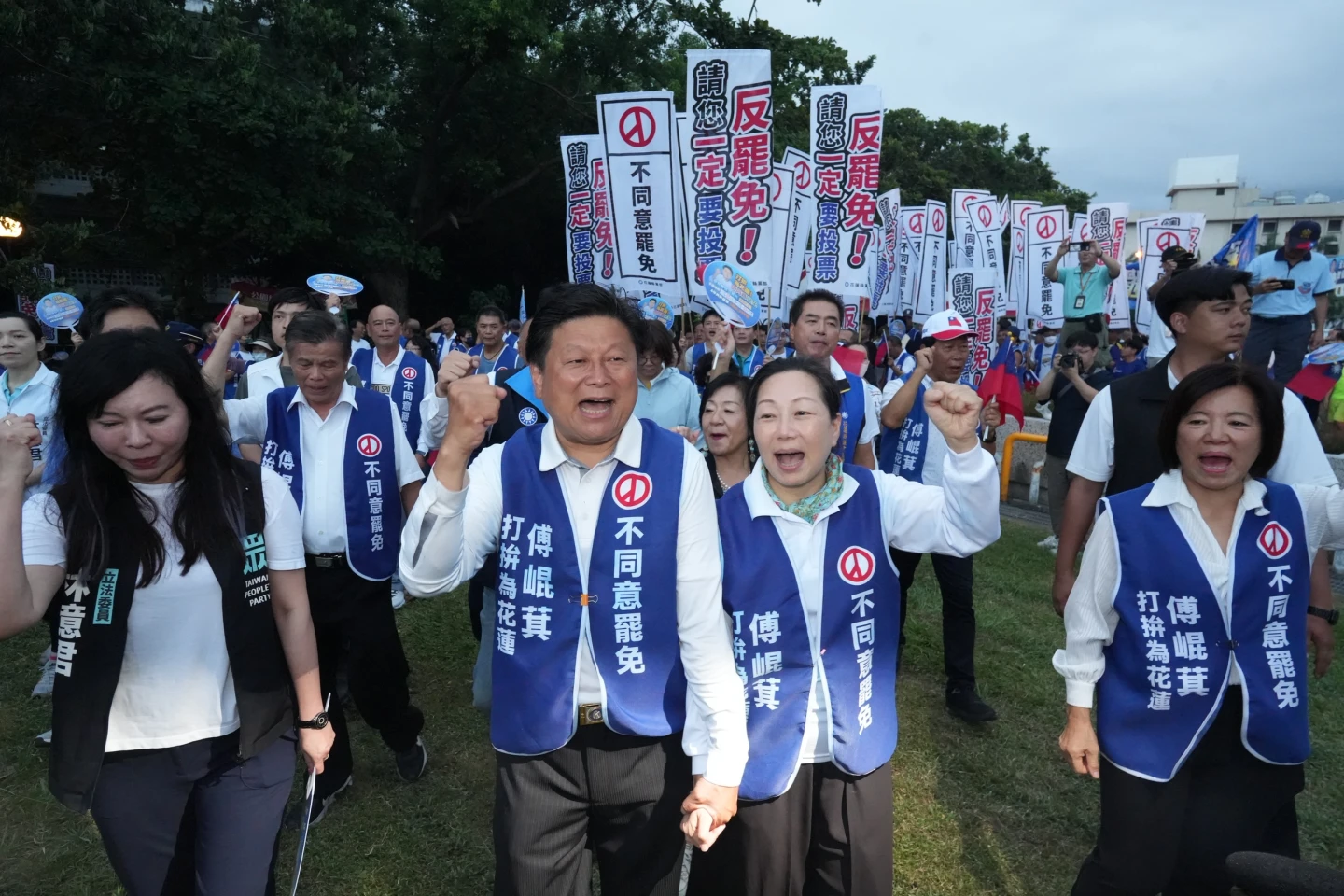 傅崐萁回防花蓮。梁建裕攝