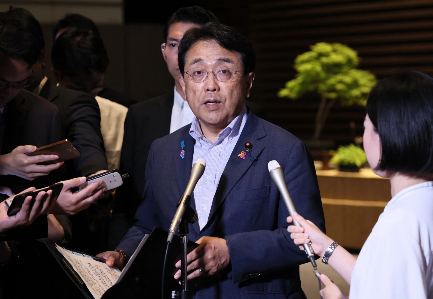 日本經濟再生擔當大臣赤澤亮正。法新社