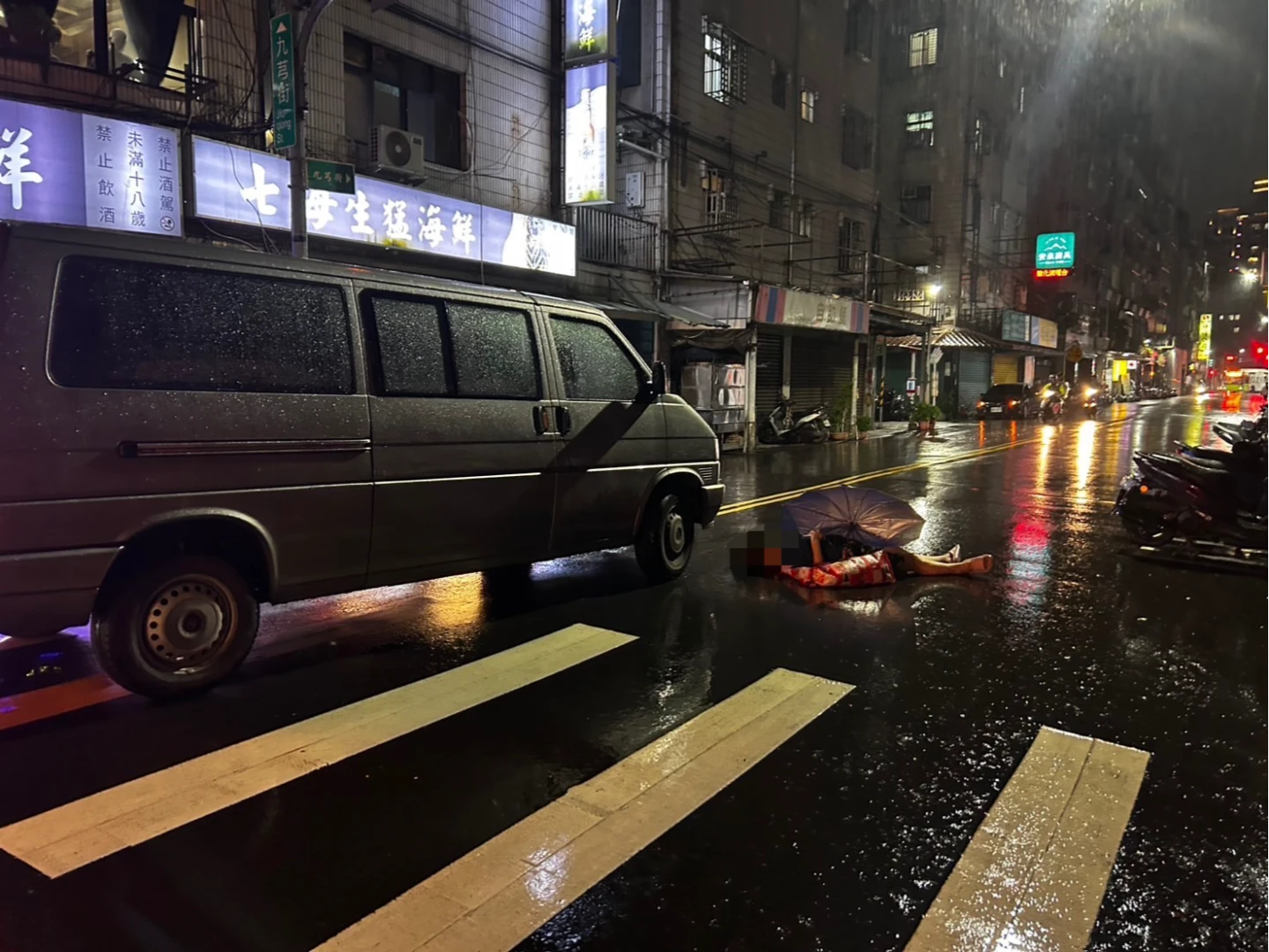 車禍現場。翻攝畫面