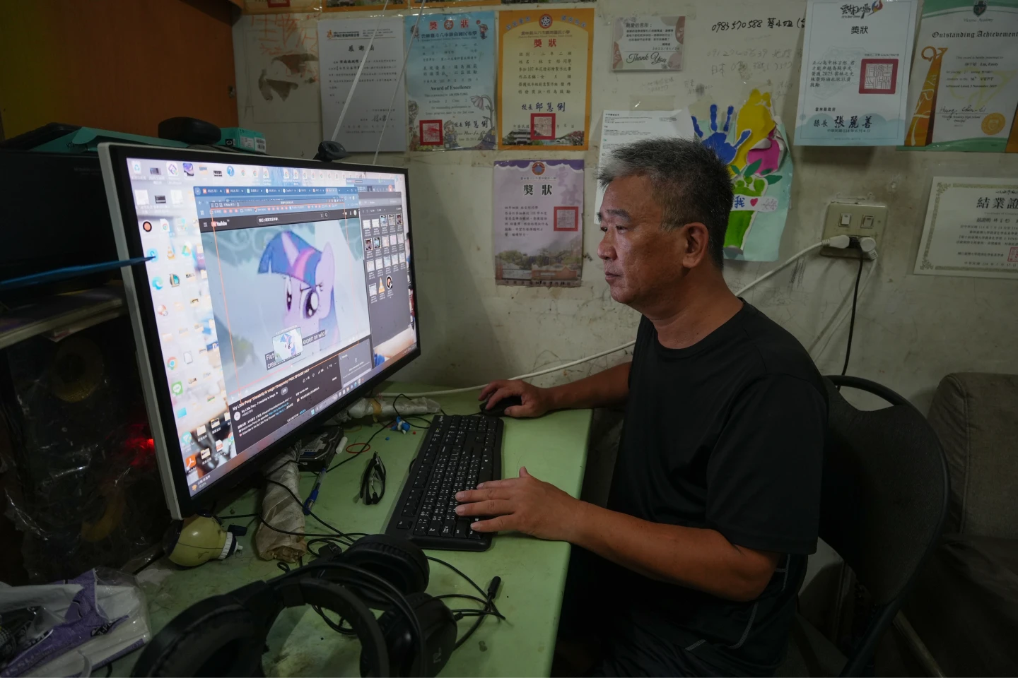 林峻巃在Netflix尚未進入台灣市場前,就用VPN訂閱,並剪輯平台上的英文內容,讓女兒練習英文。陳卓邦攝