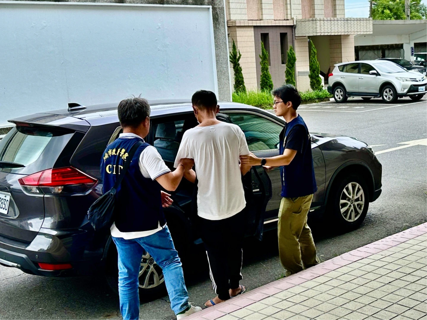 施嫌詢後被移送至南地檢。市刑大提供
