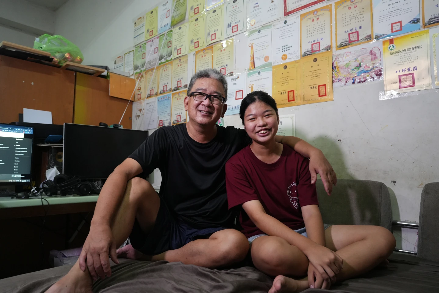林峻巃(左)自豪,和女兒林言彤(右)感情不錯。陳卓邦攝