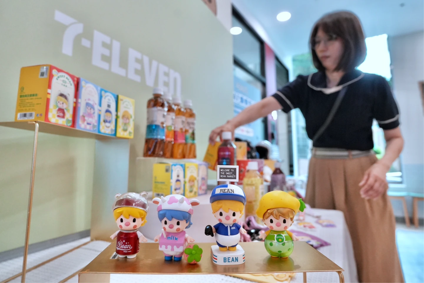 7-ELEVEN推出POP MART泡泡瑪特Sweet Bean小甜豆公仔加價購299元。林林攝
