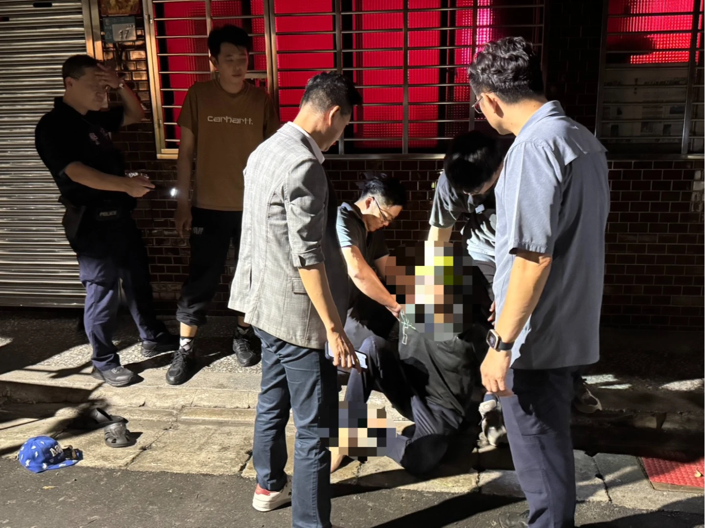 警方逮捕涉嫌男子。翻攝畫面