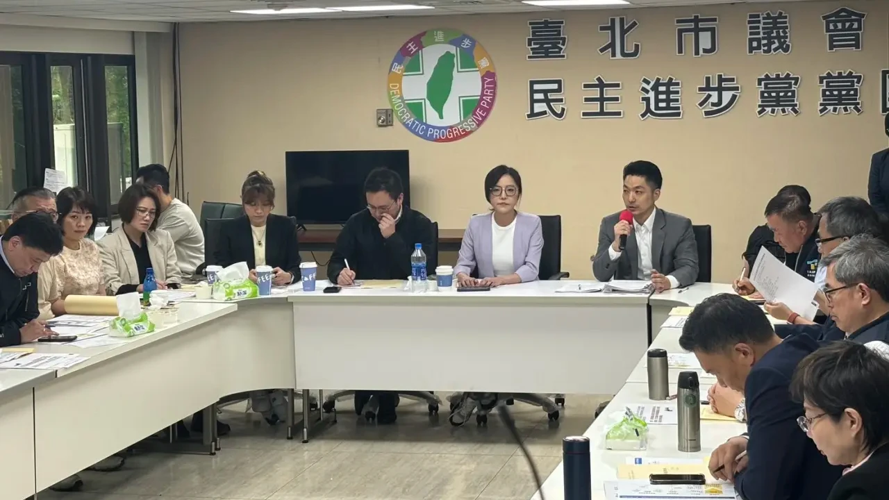 蔣萬安先前拜會台北市議會民進黨團。許皓婷攝