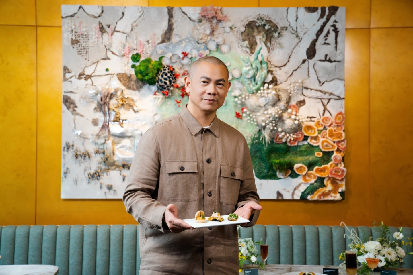 國際名廚江振誠首次合作星巴克,坦言菜單研發半年以上「挑戰很大」。星巴克提供