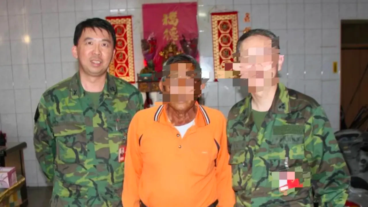 前少將林承家(左,原名林帝志)因侵占軍中洗衣機坐牢。翻攝臉書/中華民國陸軍