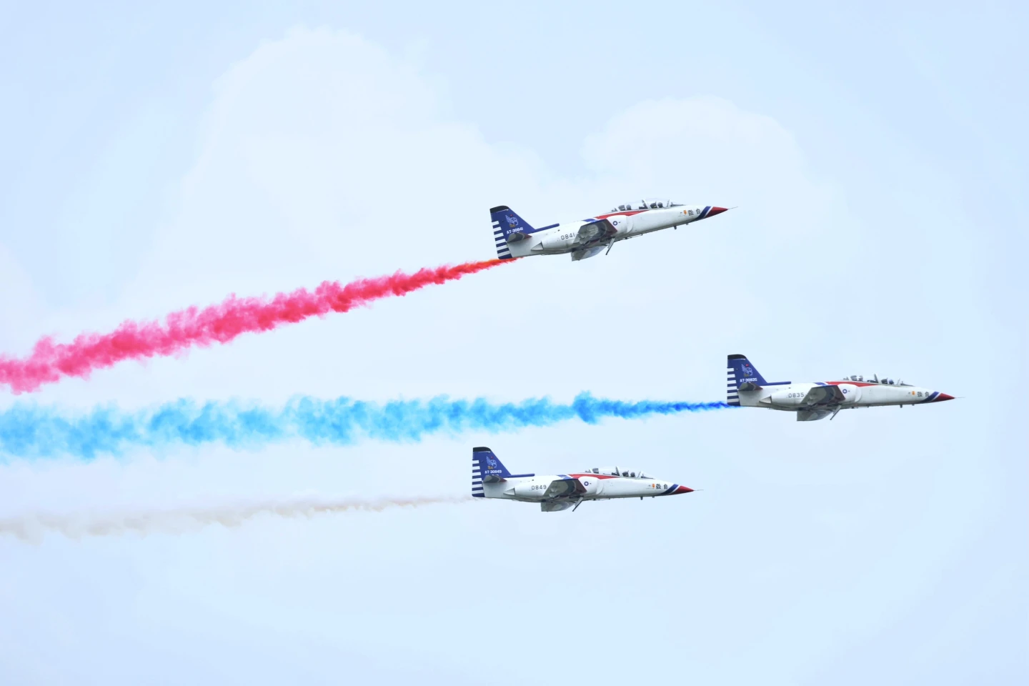 雷虎AT-3自強教練機今交棒勇鷹高教機。林林攝