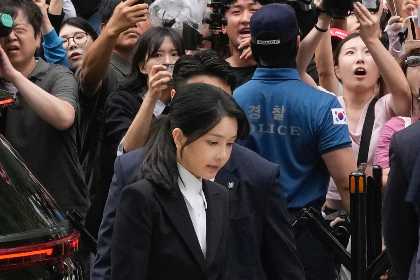 南韓前第一夫人金建希8月6日金建希到案受訊。 美聯社