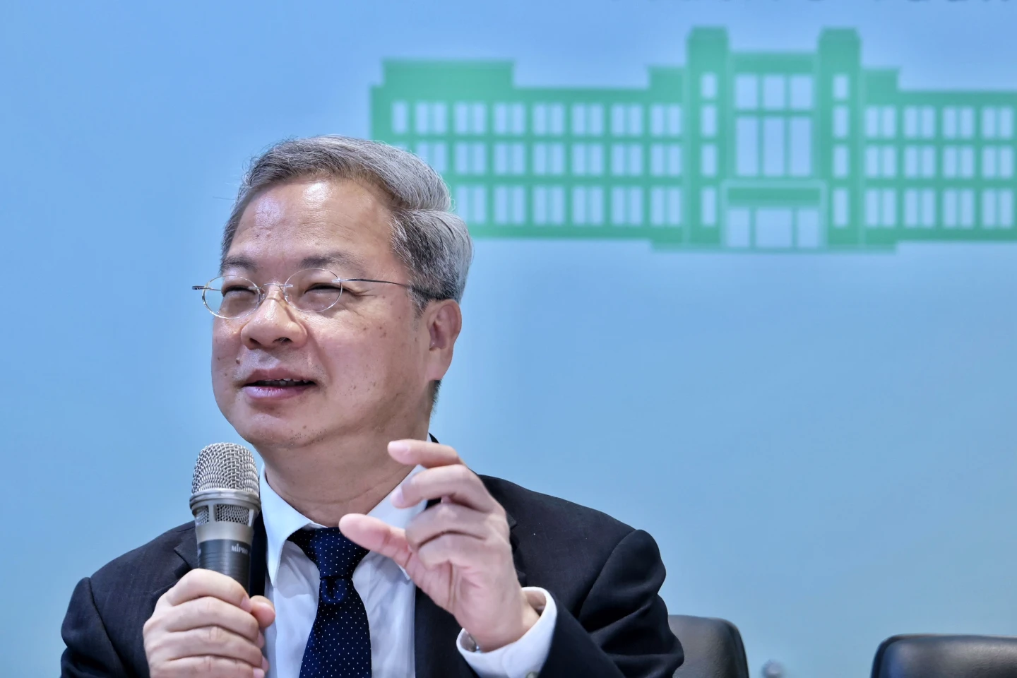 行政院秘書長龔明鑫直指,台灣關稅下調,衝擊少掉了一半。林林攝