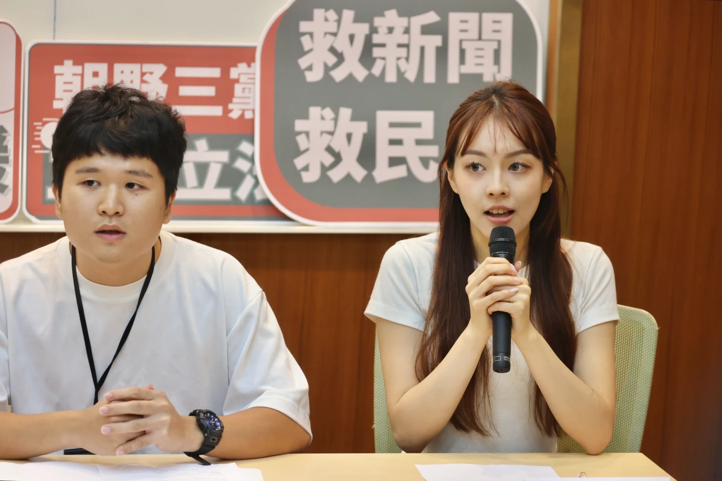師大大眾傳播研究所碩士生詹蕙瑜(右)。林林攝