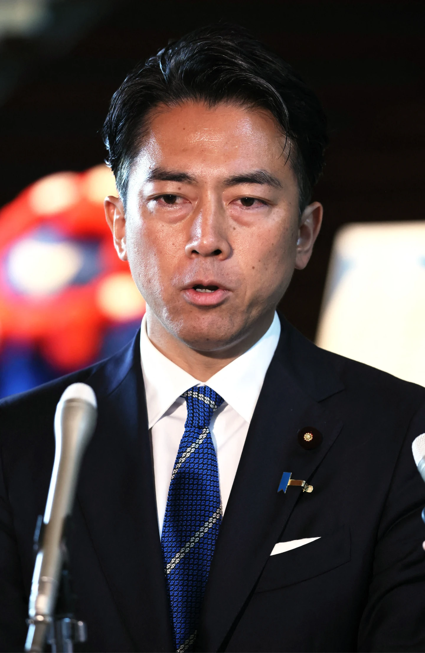 日本農林水產大臣小泉進次郎5日為農水省誤判情勢導致米荒致歉。法新社