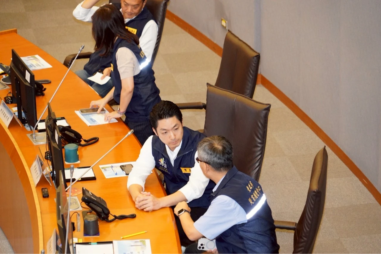 被點名參選國民黨主席!蔣萬安:全心專注防颱工作。北市府提供