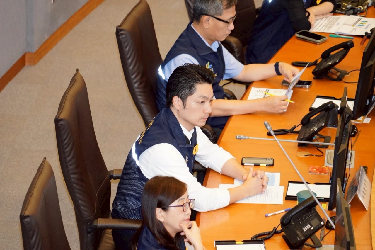 蔣萬安下令各局處做好防颱整備工作。北市府提供