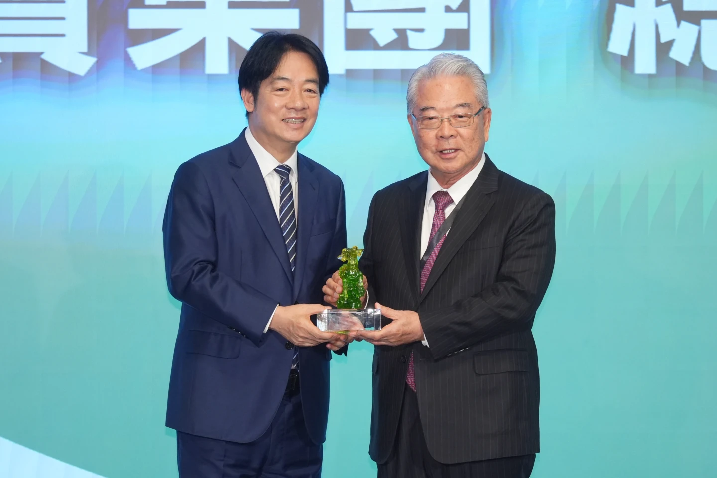金仁寶集團總裁許勝雄獲賴總統頒第二屆「創投之星」終身成就獎。李柏毅攝