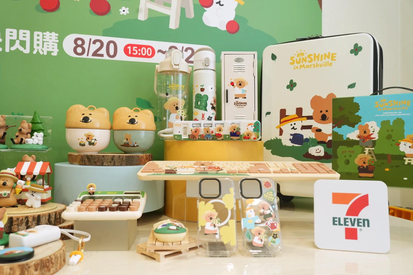 「DINOTAENG」聯名包含外出、文具、居家佈置等商品。李柏毅攝