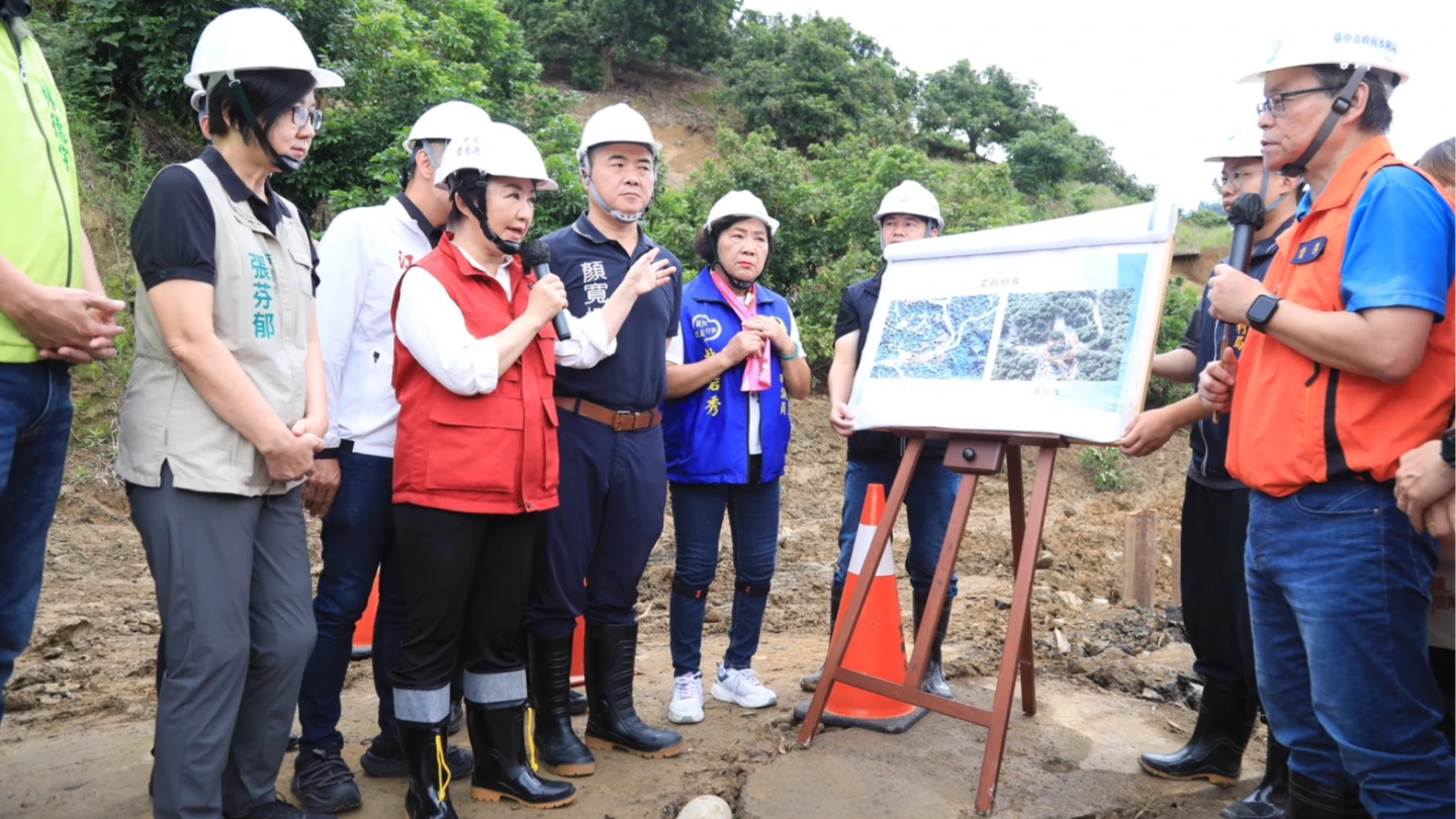盧秀燕指示相關單位全力復健。中市府提供