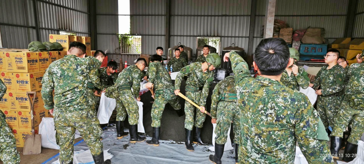 國軍提前進駐重災區協助防災。市府提供