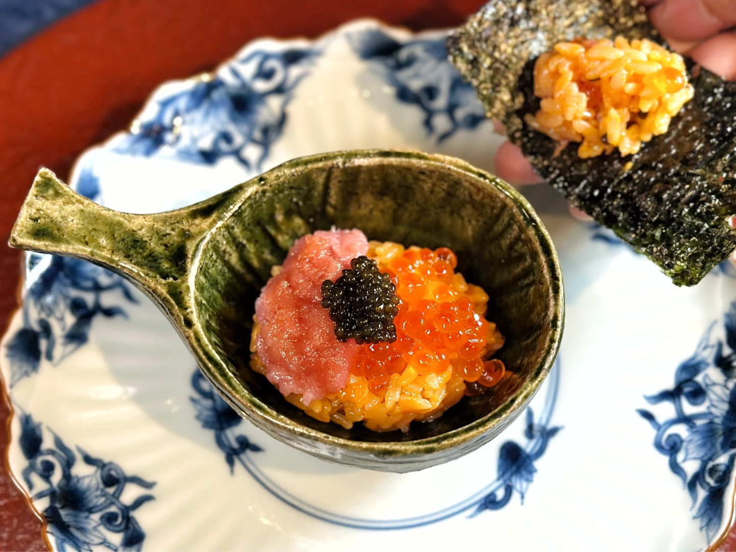 「海膽丼」含鮪魚、鮭魚卵、魚子醬。劉沛妘攝