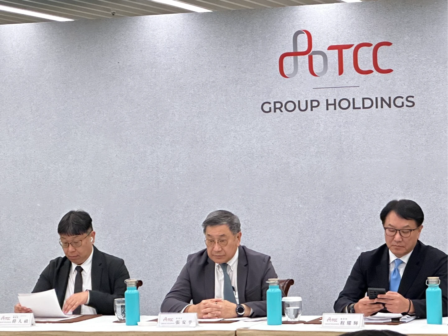 台泥三元廠火災衝擊新興電池產業,董事長張安平表示,台泥不放棄,也會更加嚴謹前行。吳珍儀攝