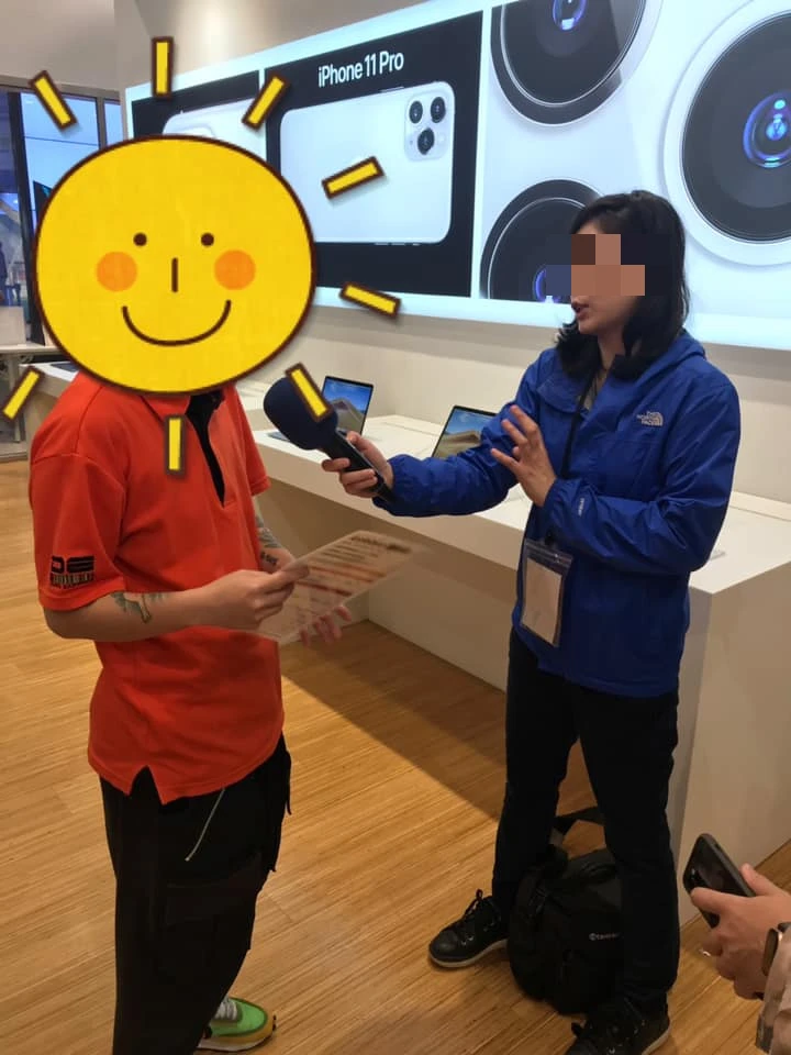 路女(左)曾經代表德誼數位受訪。取自路女FB