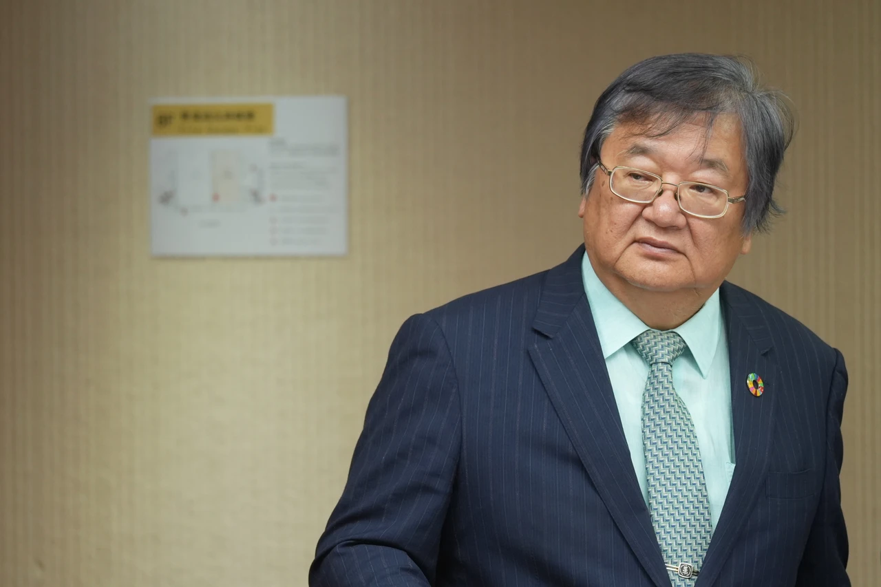 衛福部長邱泰源近期屢因「聯誼說」被砲轟,他今天再度澄清,強調自己當時用了9成篇幅,說明少子化四大對策。李柏毅攝