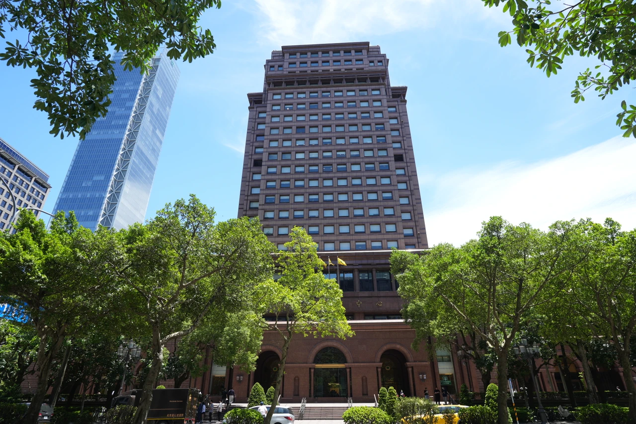 國泰金控外觀。梁建裕攝
