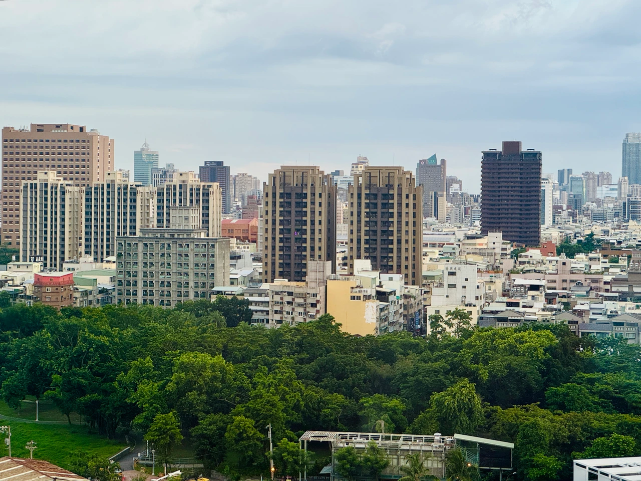 房市續低迷下殺！六都「議價率」全面上揚　高雄砍價逾17%居冠
