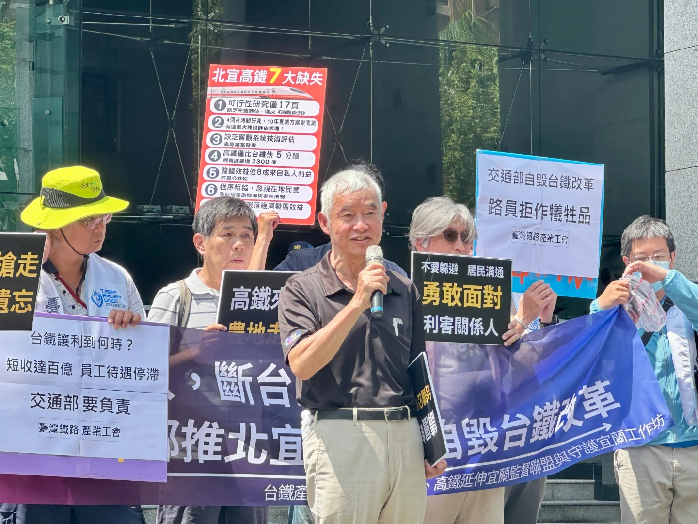 公民幫推顧問賀陳旦。陳怡文攝