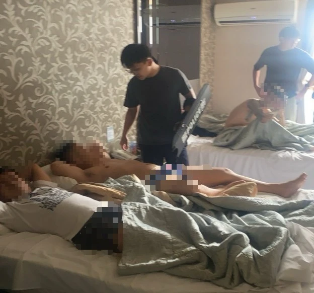 警方攻堅。翻攝畫面