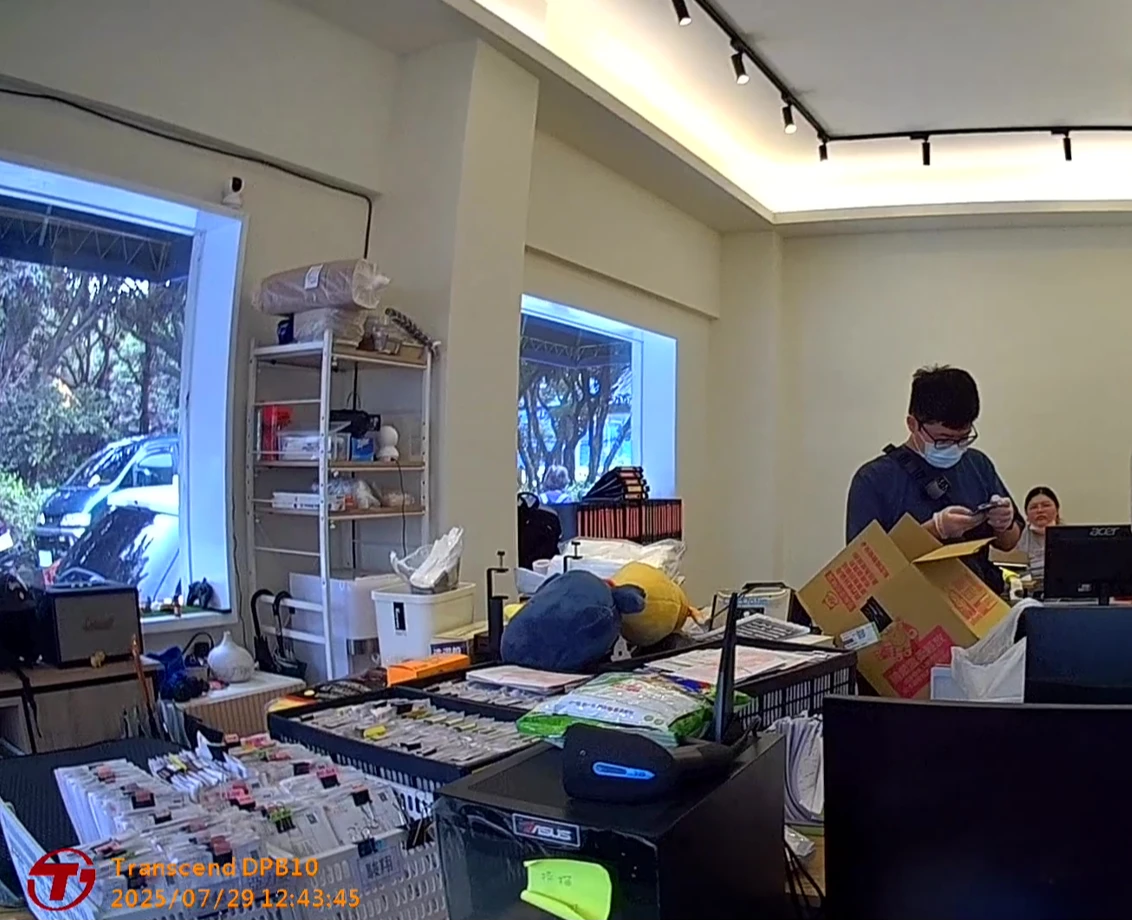 國道警方執行搜索。翻攝畫面