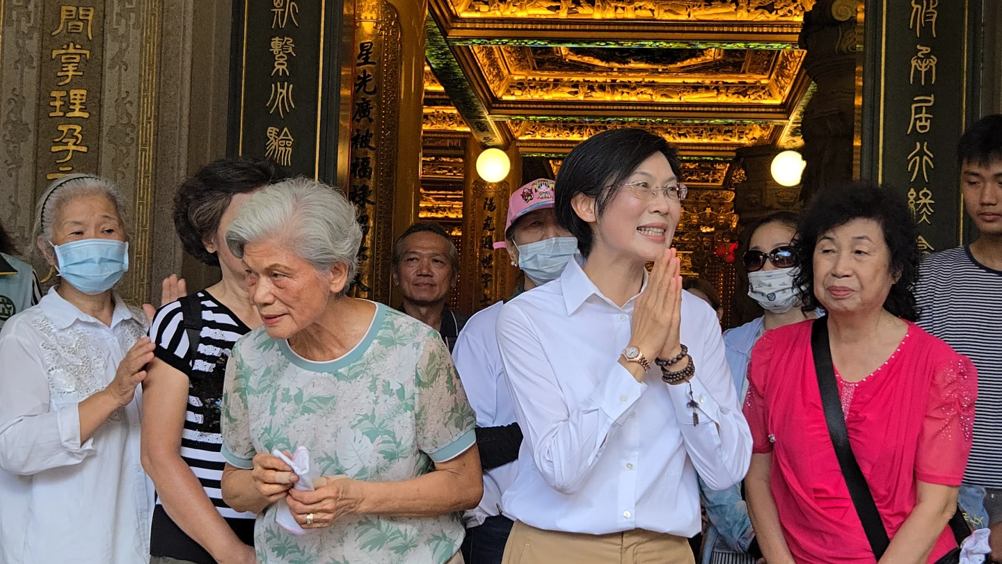 幕後|林岱樺陷涉貪、私德雙爭議!攜母參拜打親情牌 地方人士揭背後動機