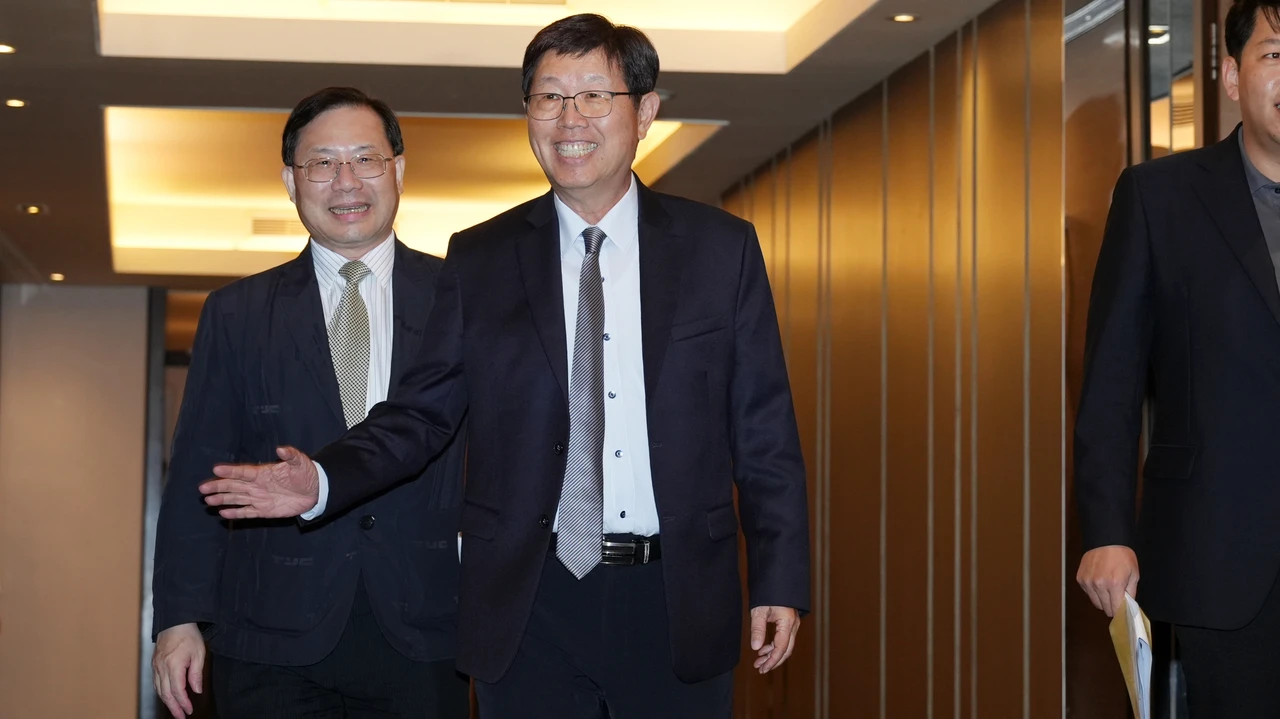 鴻海董事長劉揚偉卸任鴻華先進董座職務。葉志明攝