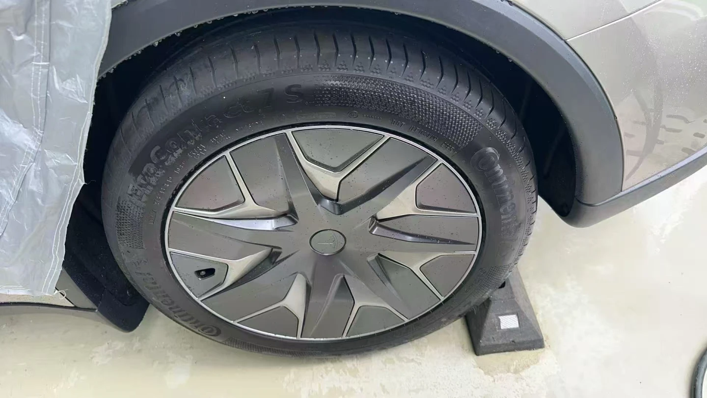 Model Y L實際外觀。取自麥子俊i微博