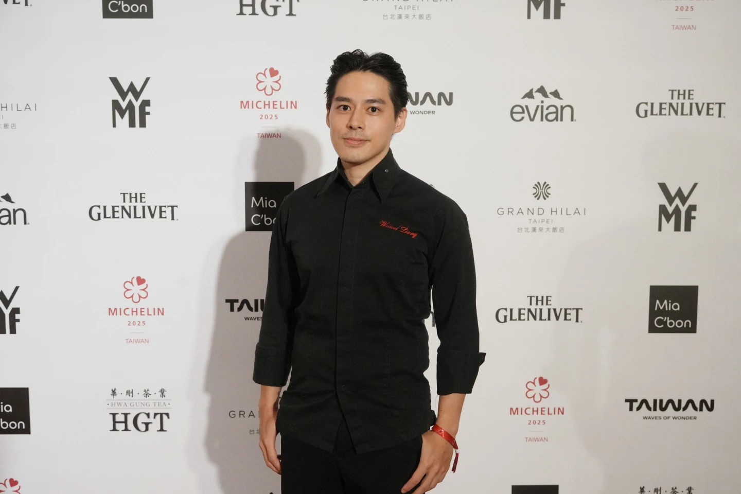 「L’ATELIER de Joël Robuchon 侯布雄法式餐廳」副主廚梁維維會後接受《知新聞》受訪。陳卓邦攝