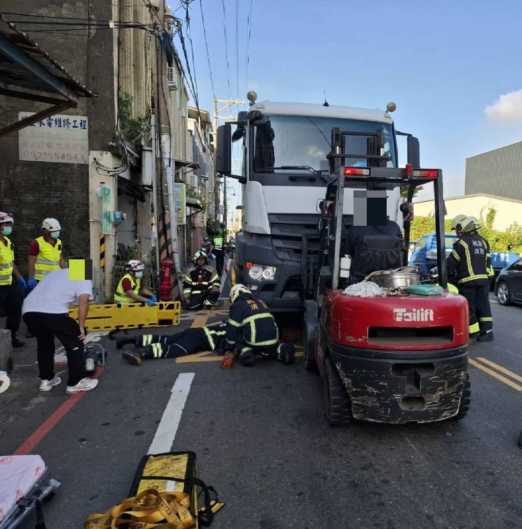 事故現場釀一人死亡。翻攝畫面
