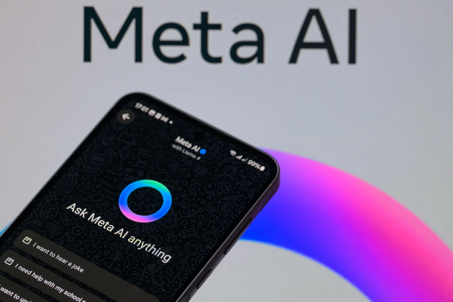 Meta的AI團隊出現人事大變革。圖為智慧手機螢幕顯示Meta AI示意圖。法新社