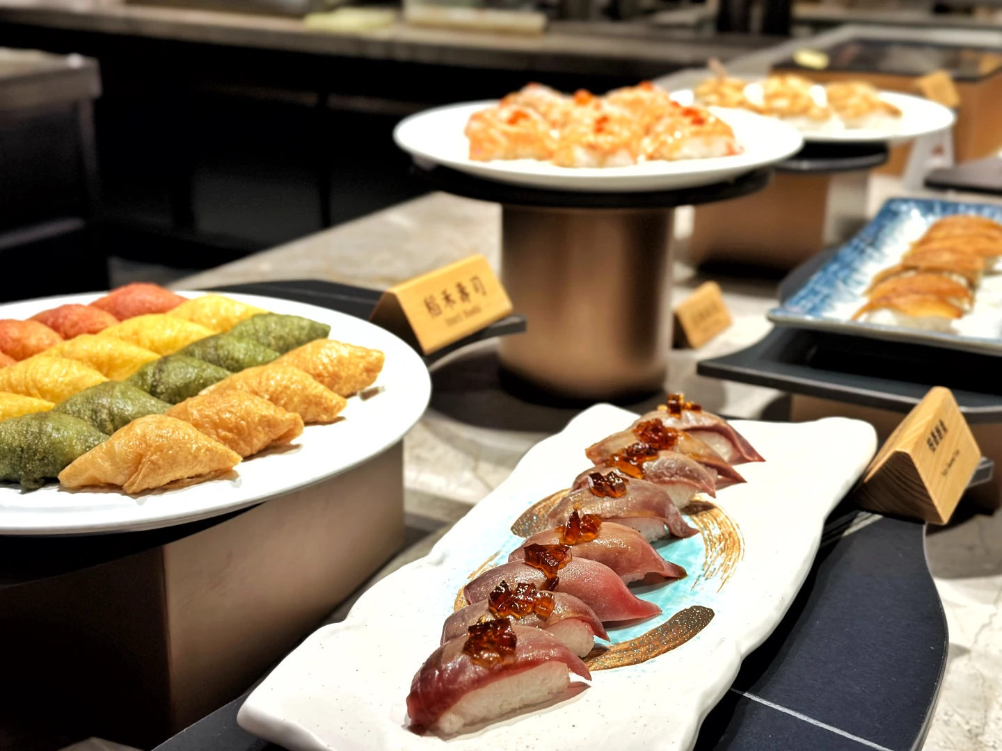 日本料理區「盛」-握壽司。劉沛妘攝