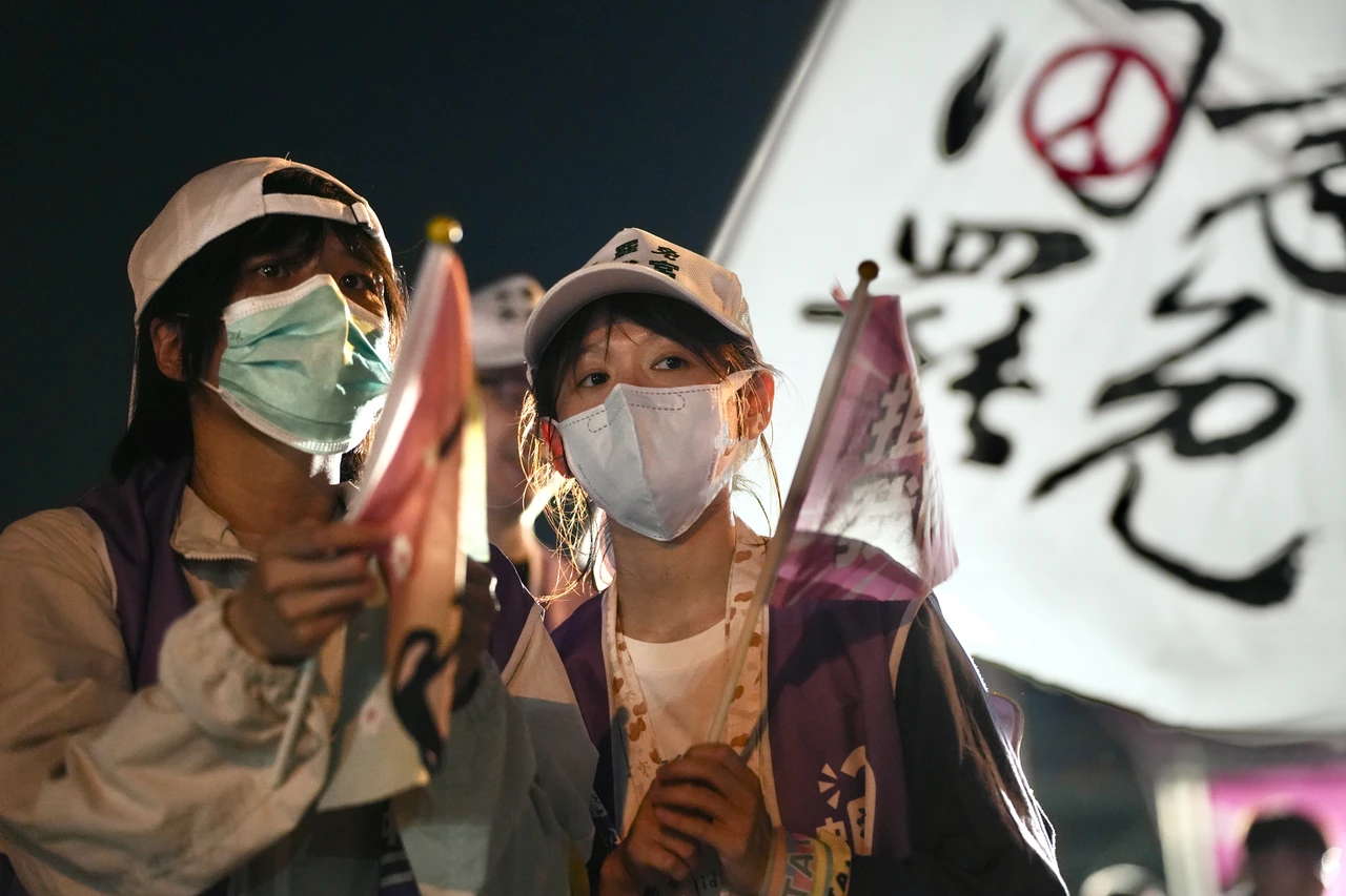 綠營人士觀察726後,台派心灰意冷戰力削弱,圖為「中二解顏」8月22日罷前之夜。林林攝
