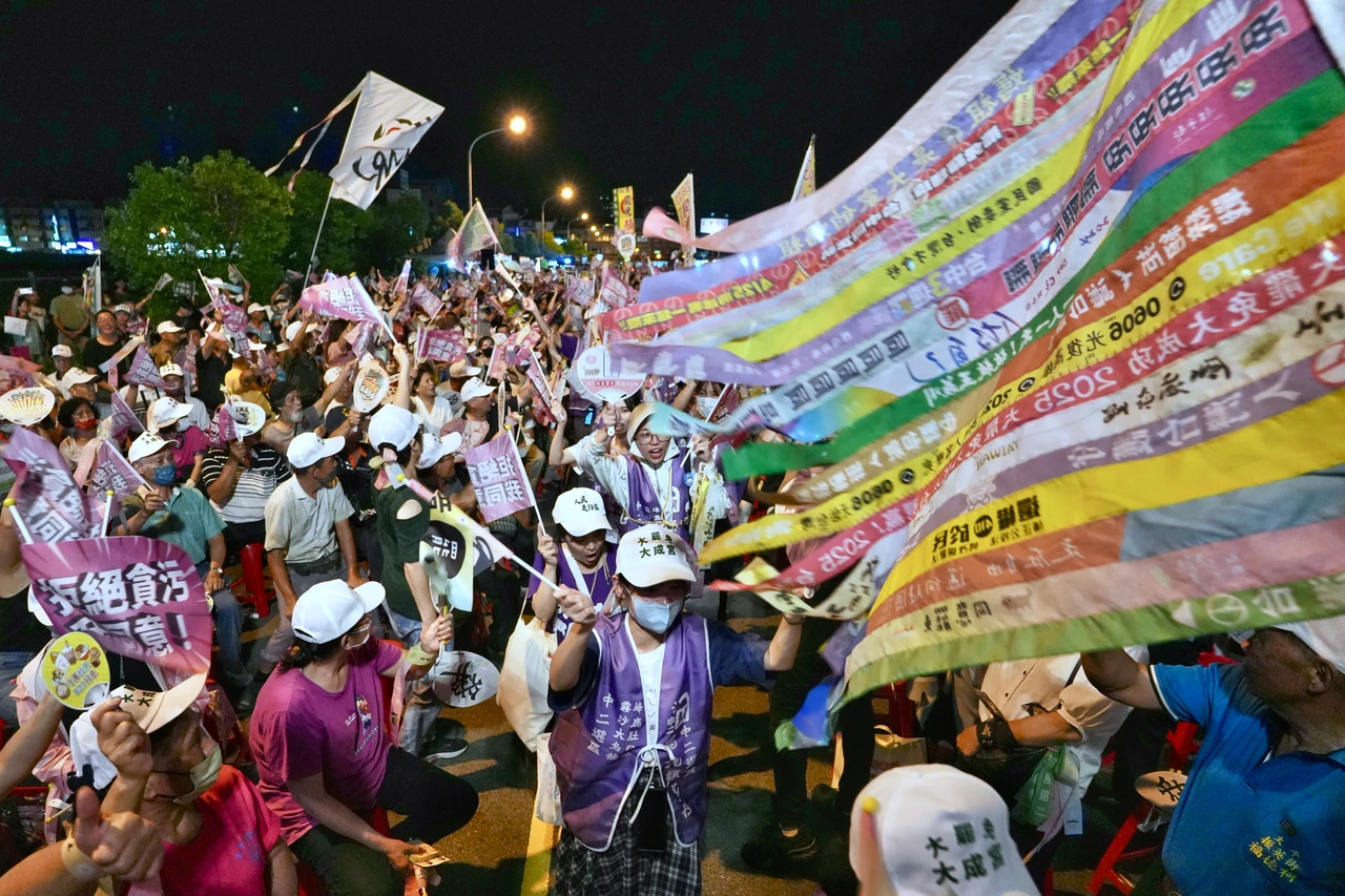 「中二解顏」罷前之夜現場。林林攝