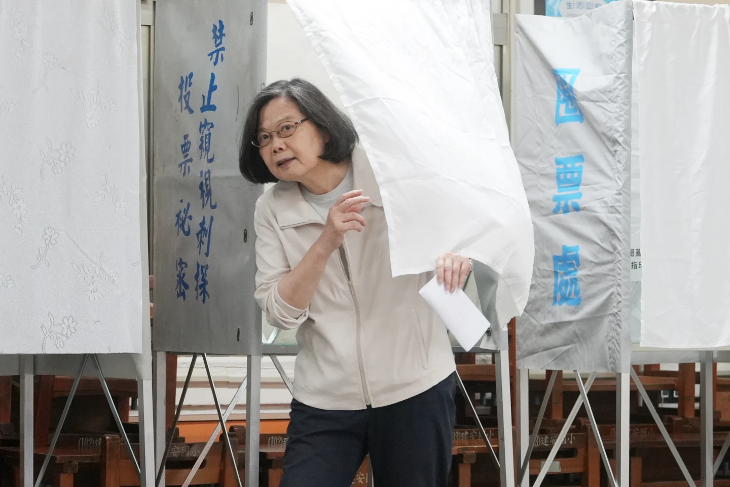 蔡英文出門投公投。陳卓邦攝