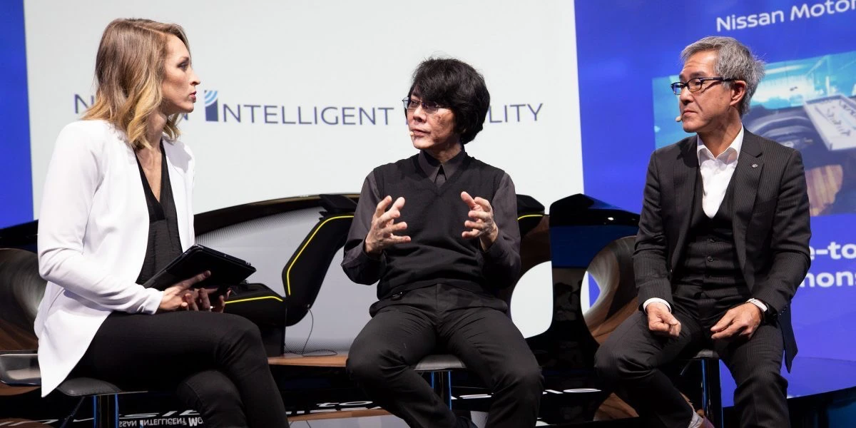 石黑浩(中)。取自日產汽車官網