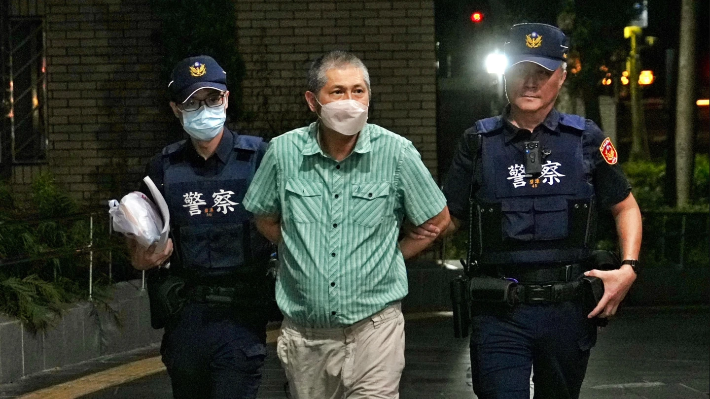 新店縱火犯陳長鴻25日晚間被移送北檢。林林攝