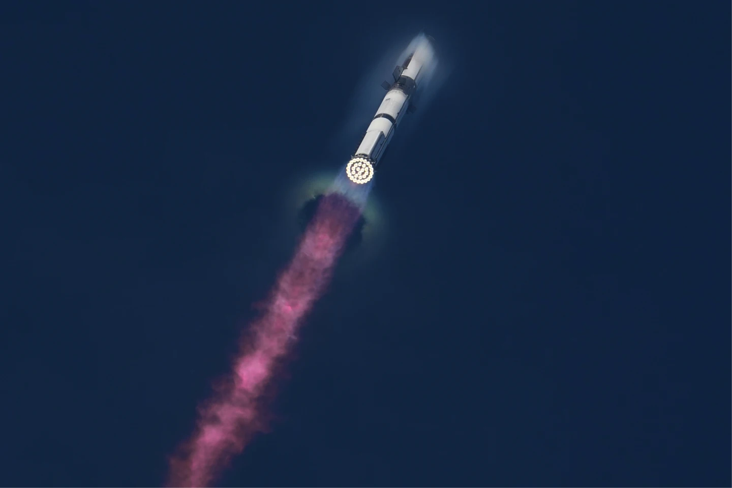 「星艦」巨型火箭8月26日試飛成功。美聯社