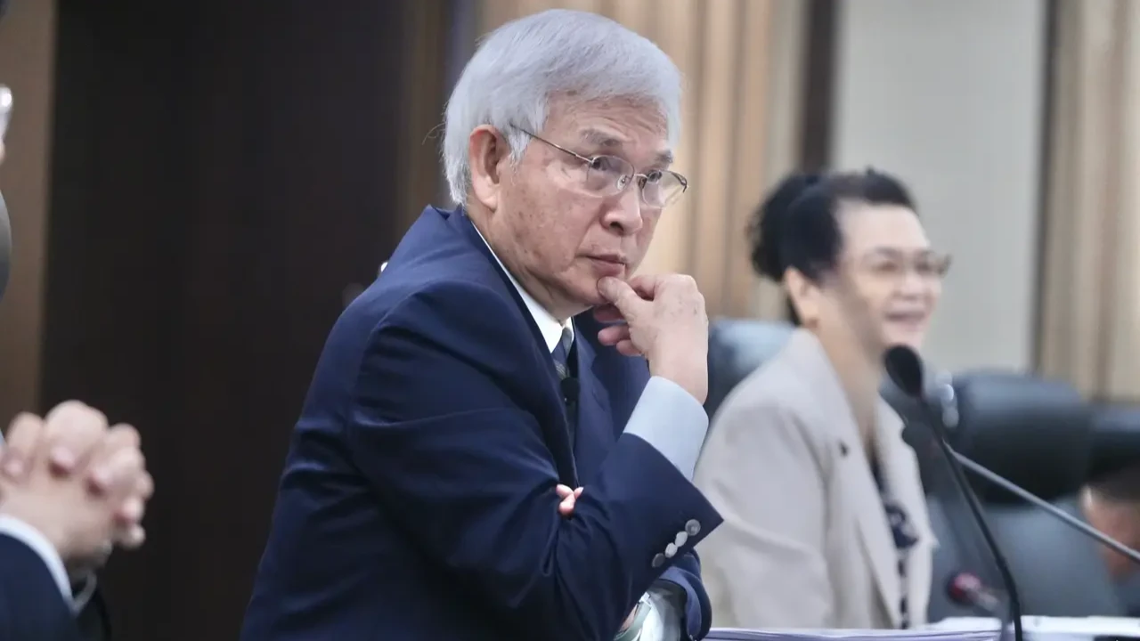 全球央行總裁評比　楊金龍重獲「A-」