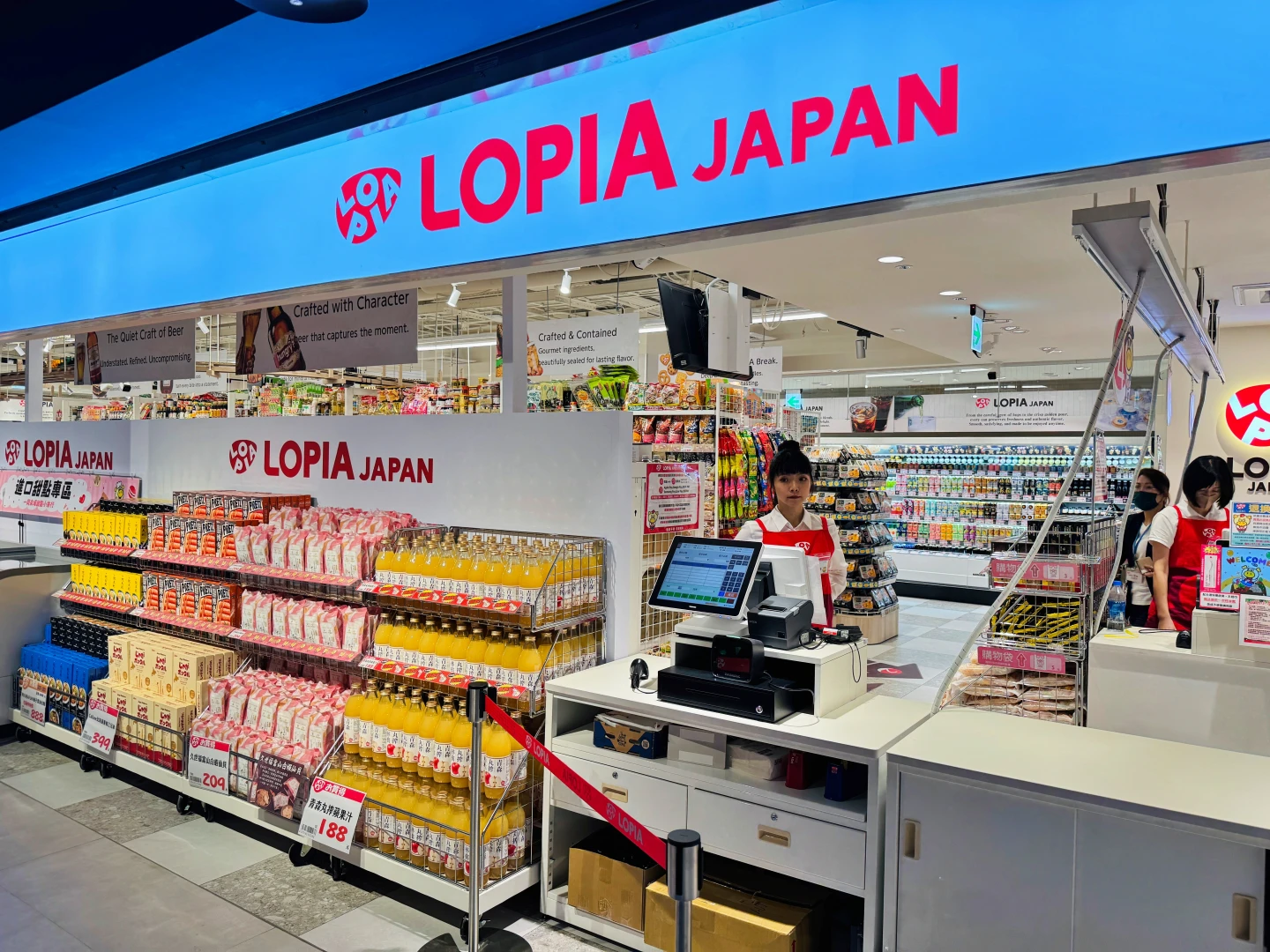 LOPIA進軍台南新光三越。王志弘攝