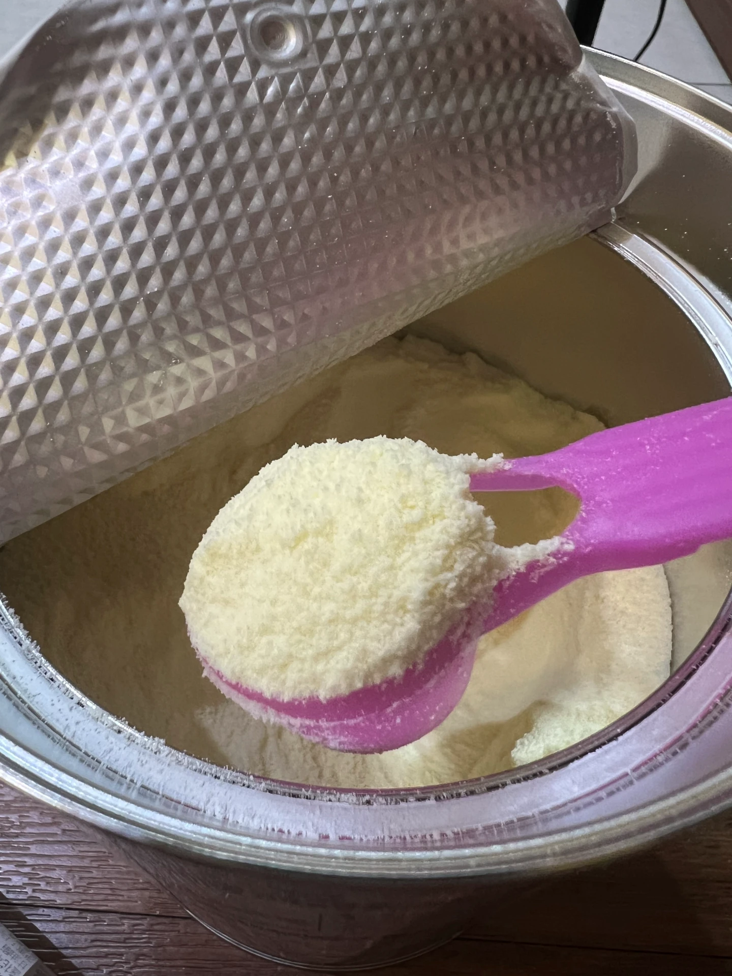 嬰兒配方奶粉。陳亮諭 攝