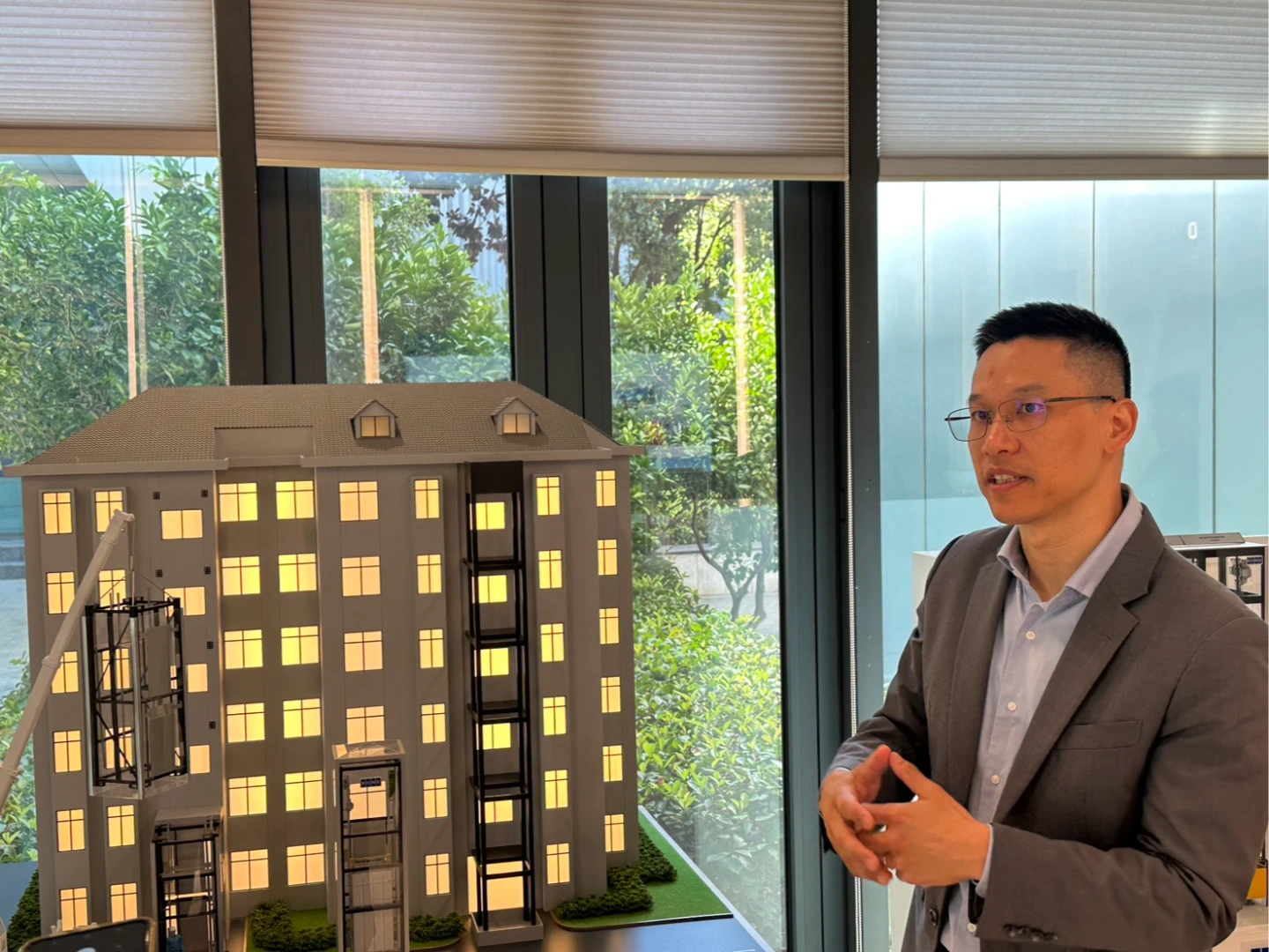 通力展示全球最大電梯工廠,力拚2年在台市佔率提升至10%,圖為通力台灣董事總經理劉繼然。吳珍儀攝