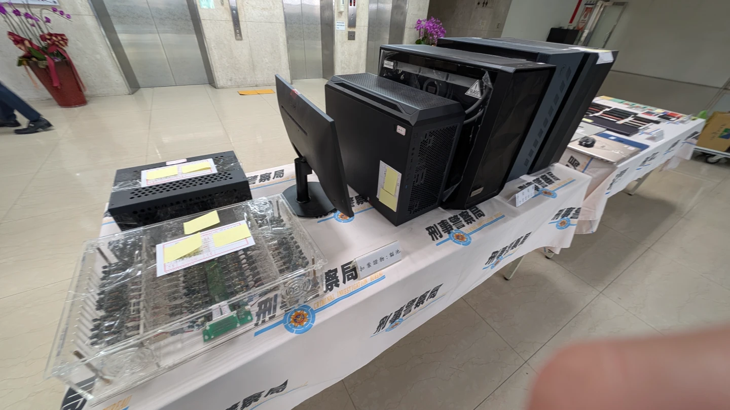 嫌犯用「貓池」創建帳號觀看蝦皮直播賺蝦幣。林志青攝
